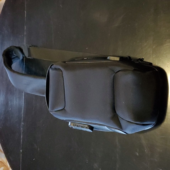 Other - NWOT Single Strap Backpack Bag - Weixier Sport Charging Backpack - Stylish